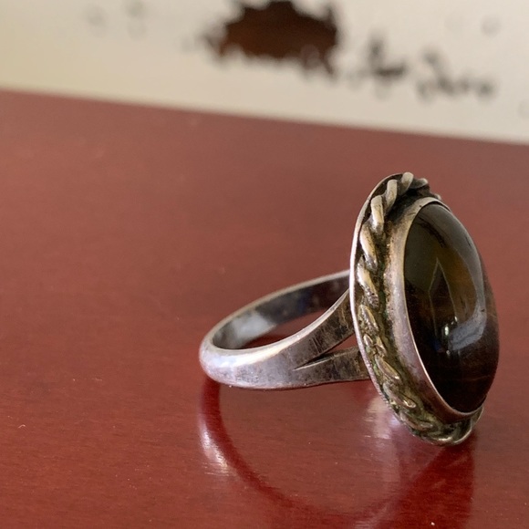 Vintage, Sterling Silver Tiger’s Eye Ring- size 8.75 - Picture 2 of 3